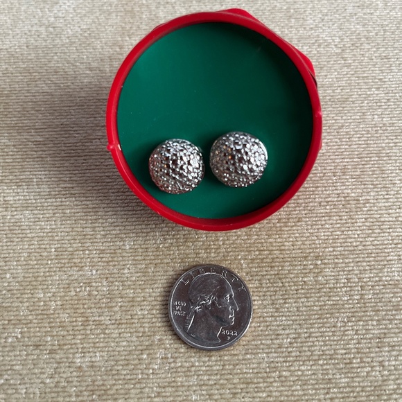 VINTAGE (1987) AVON FESTIVE SNOWBALL ORNAMENT W/SNOWBALL PIERCED EARRINGS - Picture 4 of 4